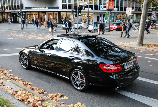 Mercedes-Benz E 63 AMG W212 V8 Biturbo