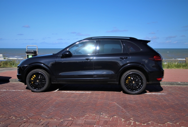 Porsche 958 Cayenne Turbo S