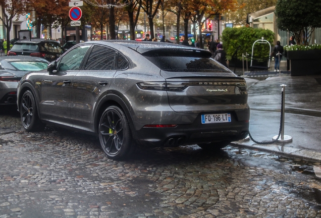 Porsche Cayenne Coupé Turbo S E-Hybrid