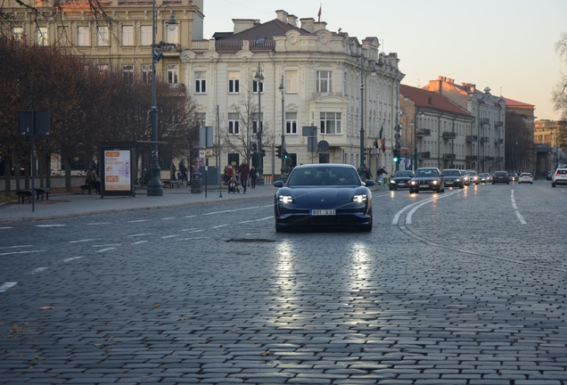 Porsche Taycan Turbo