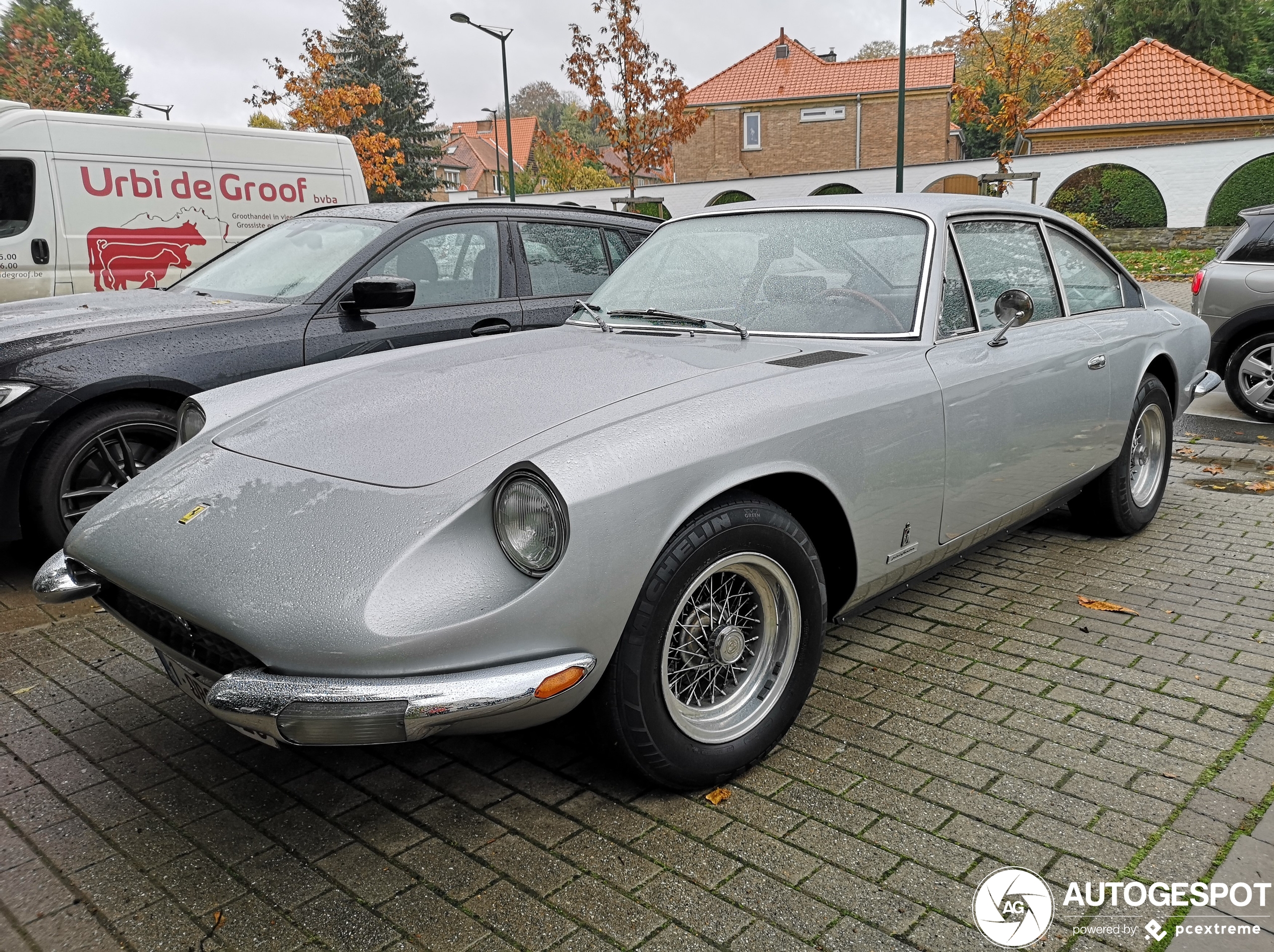 Ferrari 365 GT 2+2