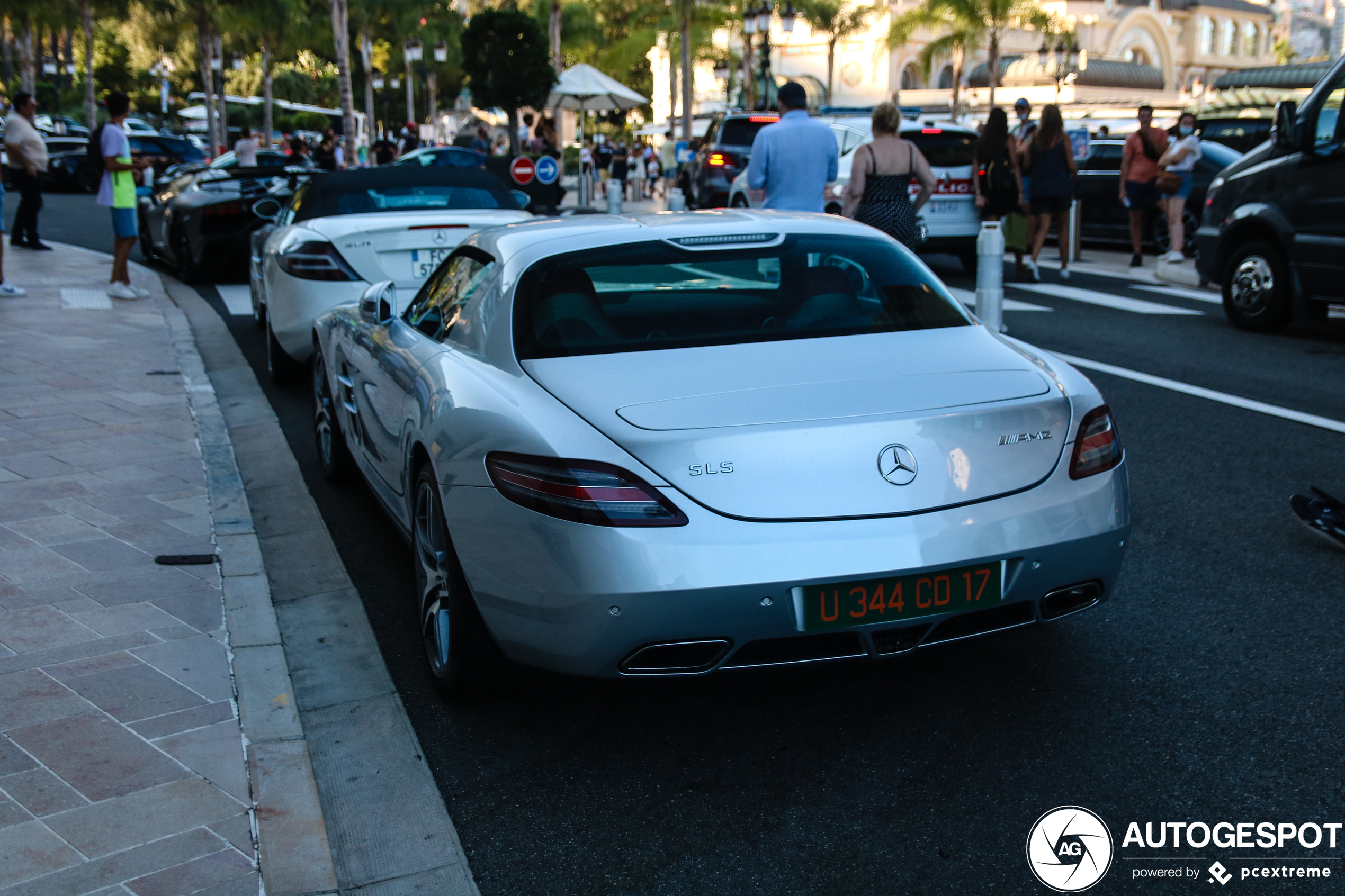 Mercedes-Benz SLS AMG