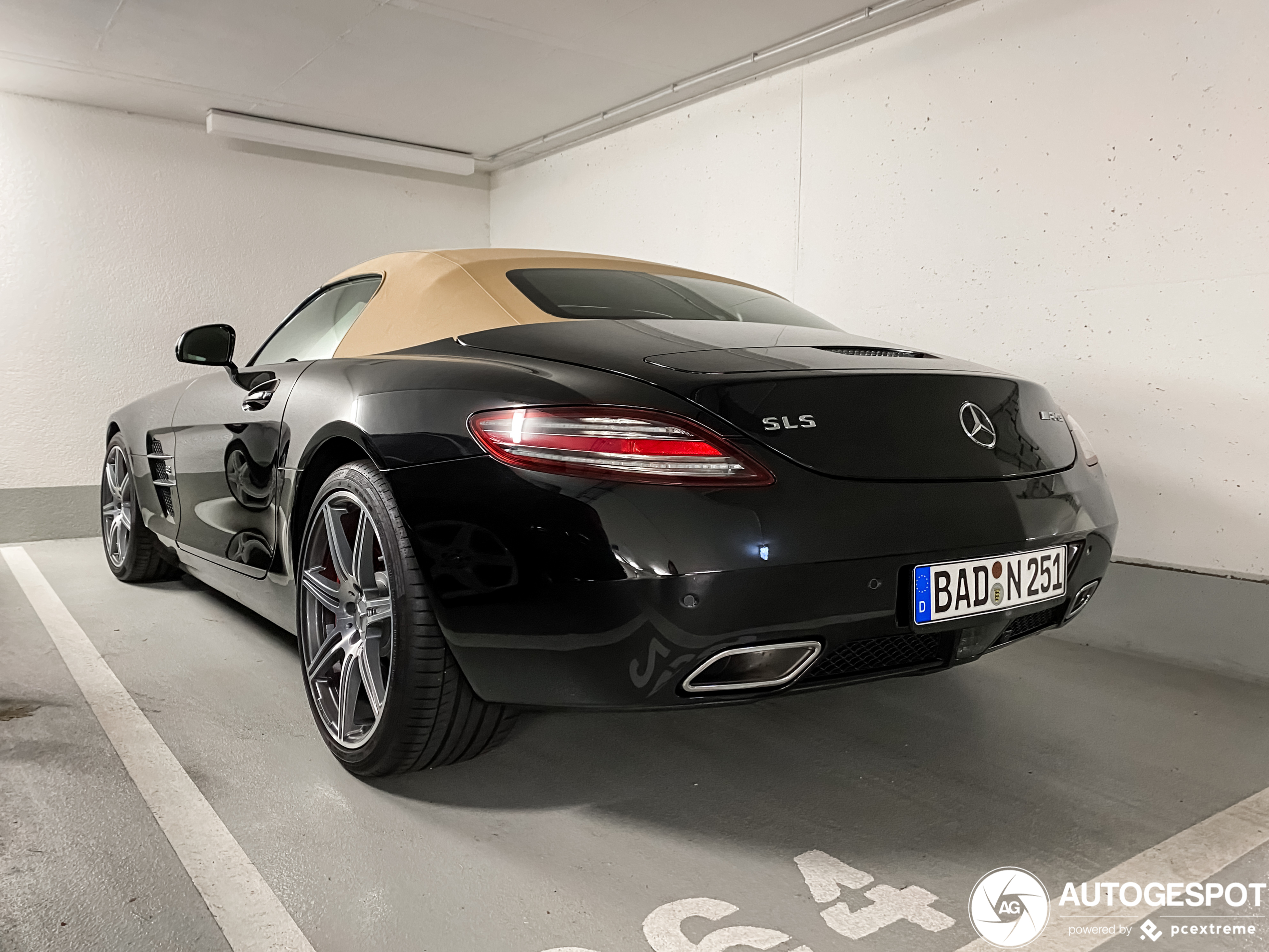 Mercedes-Benz SLS AMG Roadster