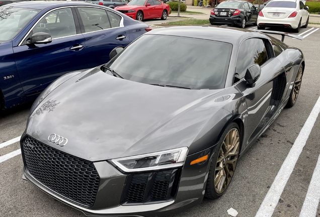 Audi R8 V10 Plus 2015
