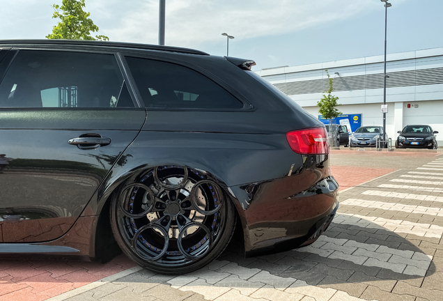 Audi RS4 Avant B8