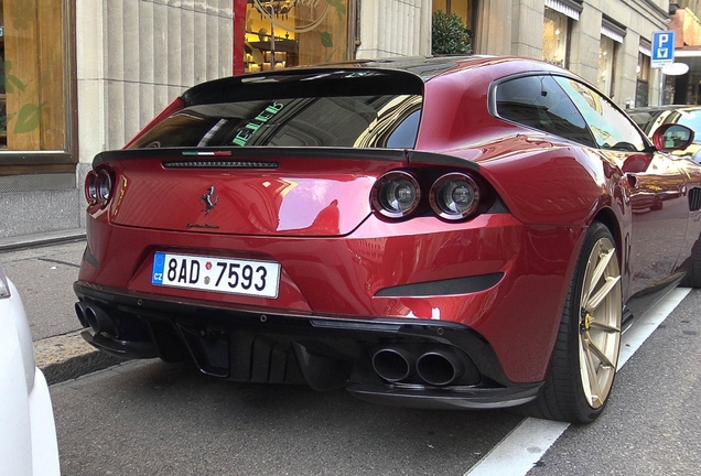 Ferrari GTC4Lusso Novitec Rosso