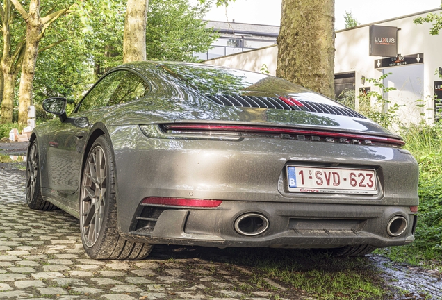 Porsche 992 Carrera 4S