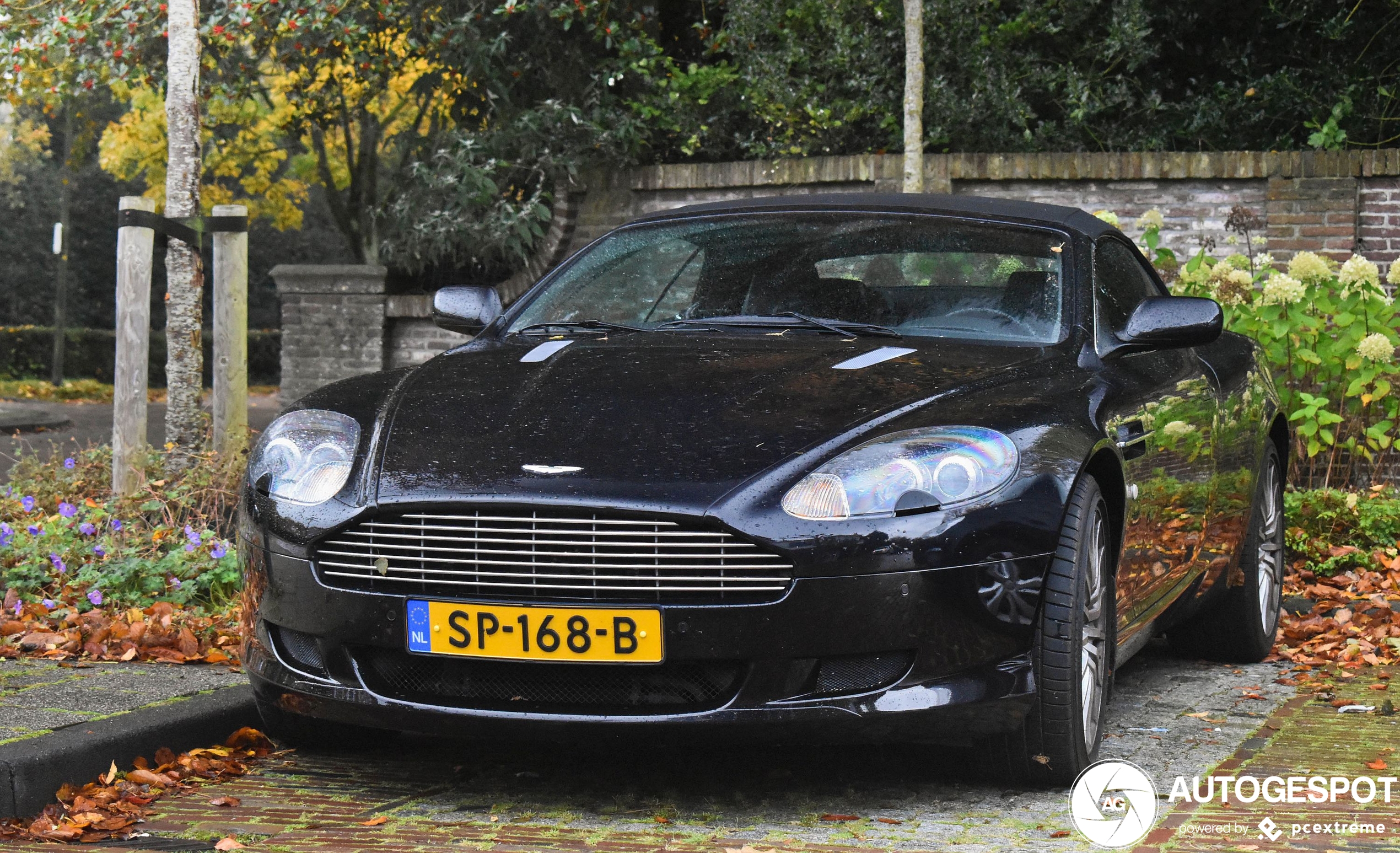 Aston Martin DB9 Volante