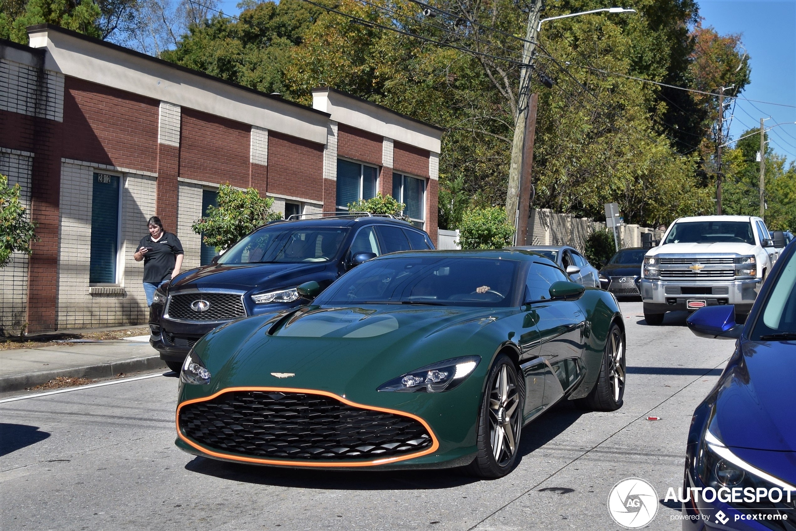 Aston Martin DBS GT Zagato laat zijn gekke snuit zien