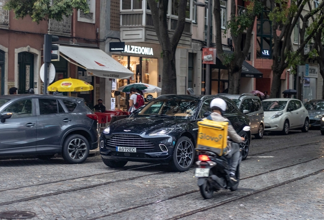 Aston Martin DBX