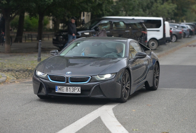 BMW i8