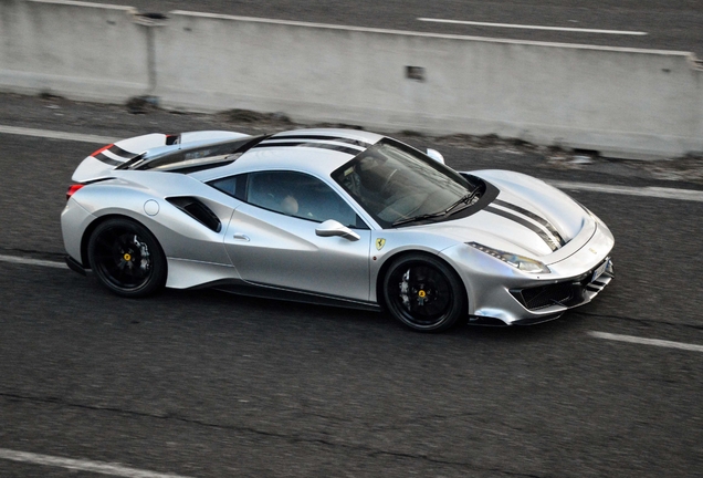 Ferrari 488 Pista