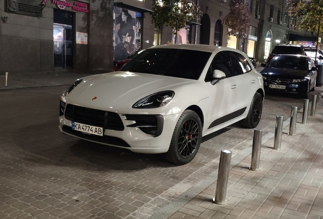 Porsche 95B Macan GTS MkII