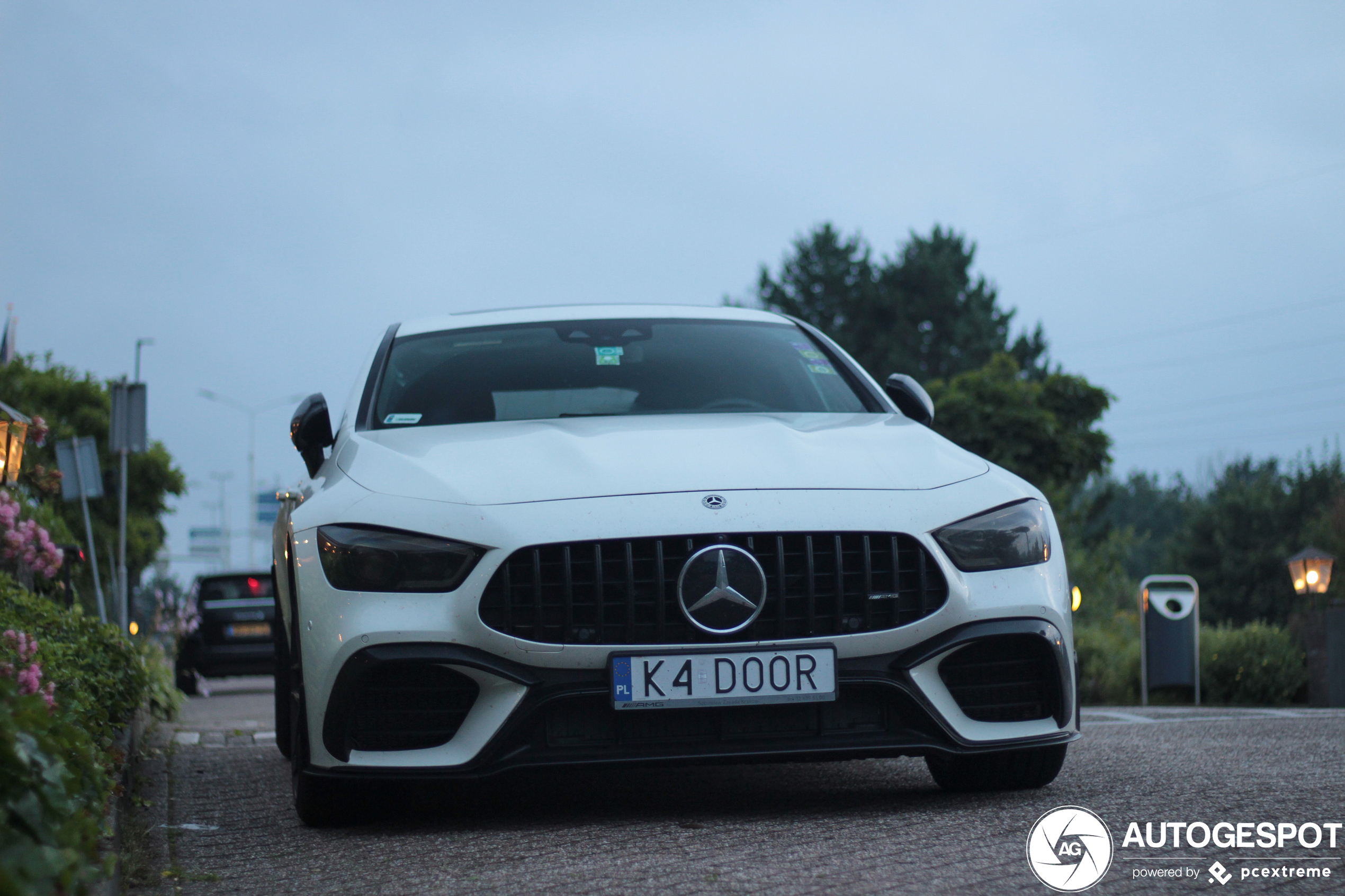 Mercedes-AMG GT 63 S X290