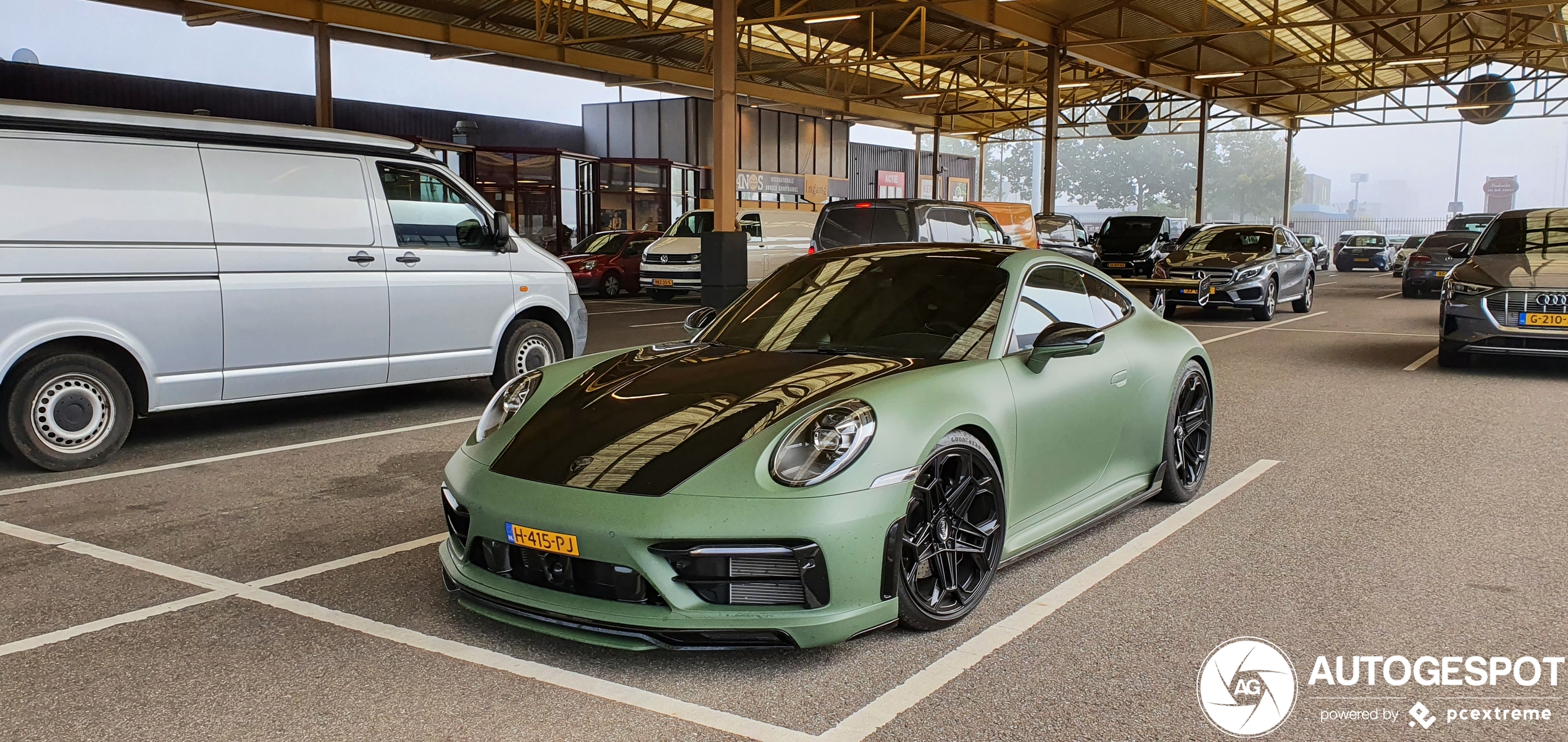 Porsche TechArt 992 Carrera 4S