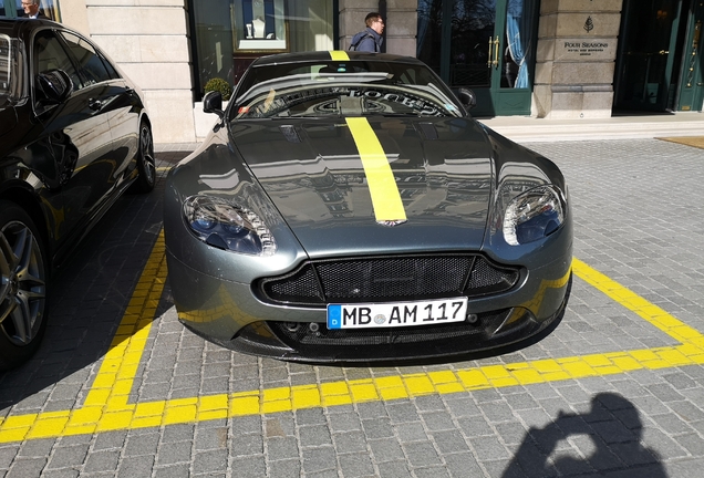 Aston Martin V8 Vantage AMR