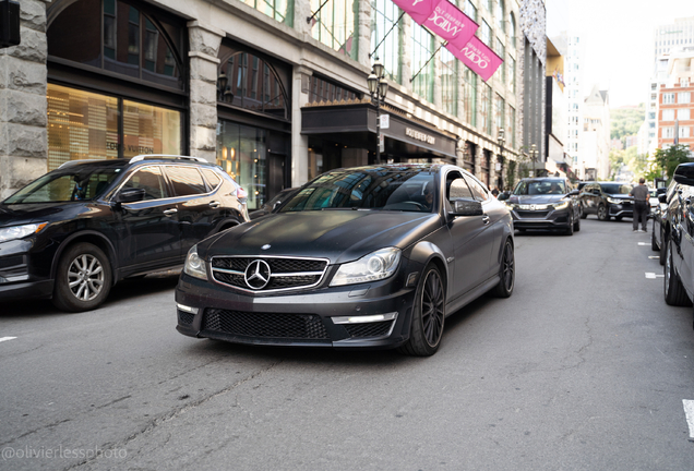 Mercedes-Benz C 63 AMG Coupé Edition 1