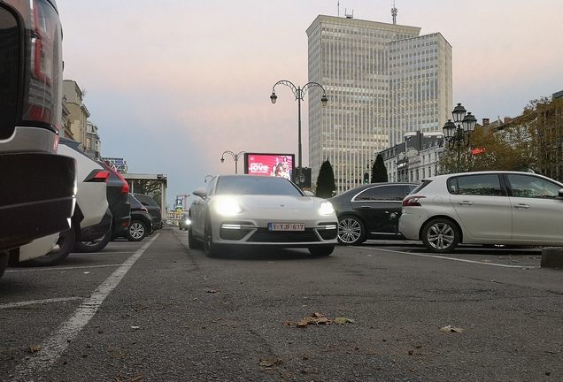 Porsche 971 Panamera Turbo S E-Hybrid