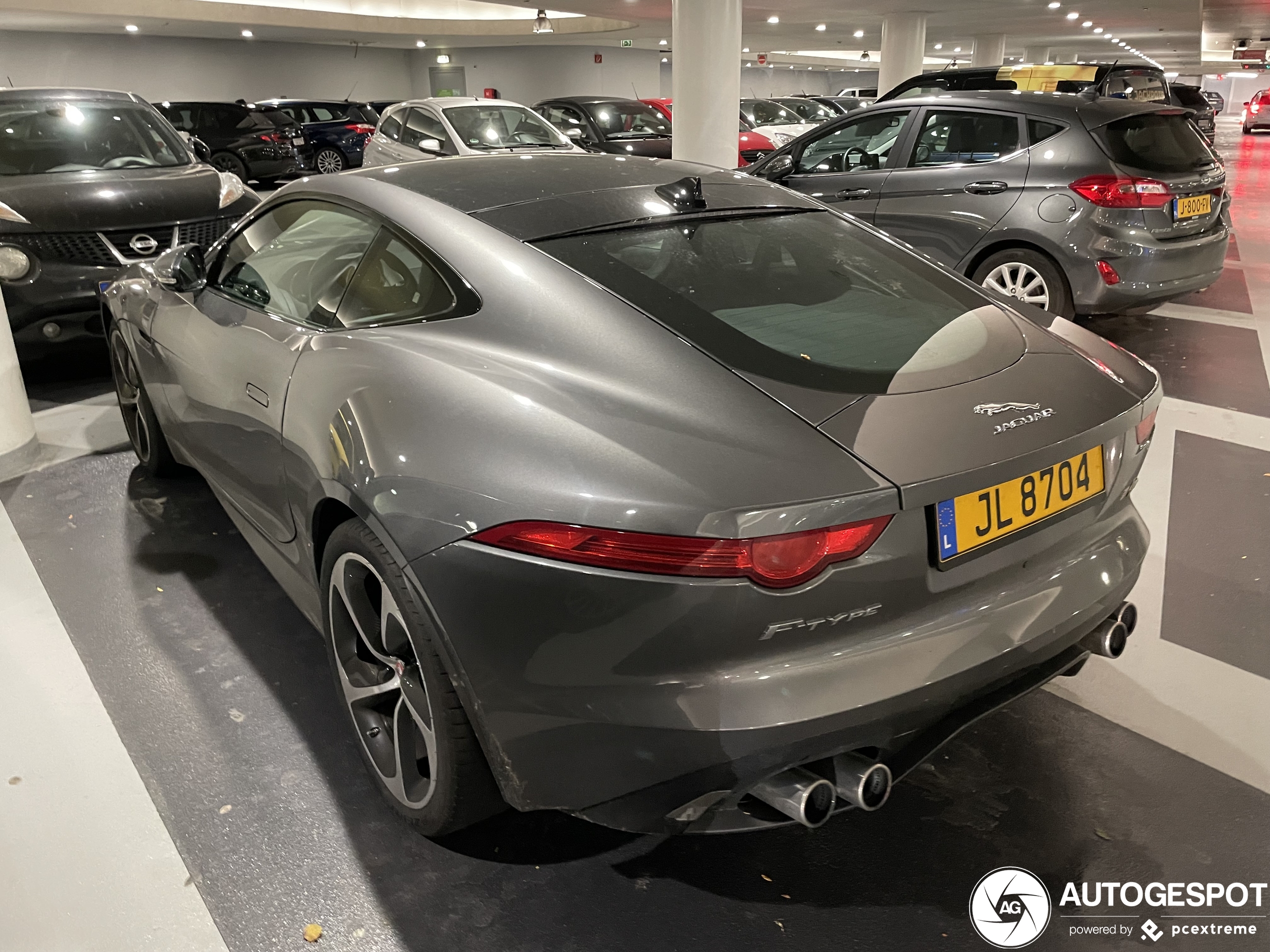 Jaguar F-TYPE R Coupé