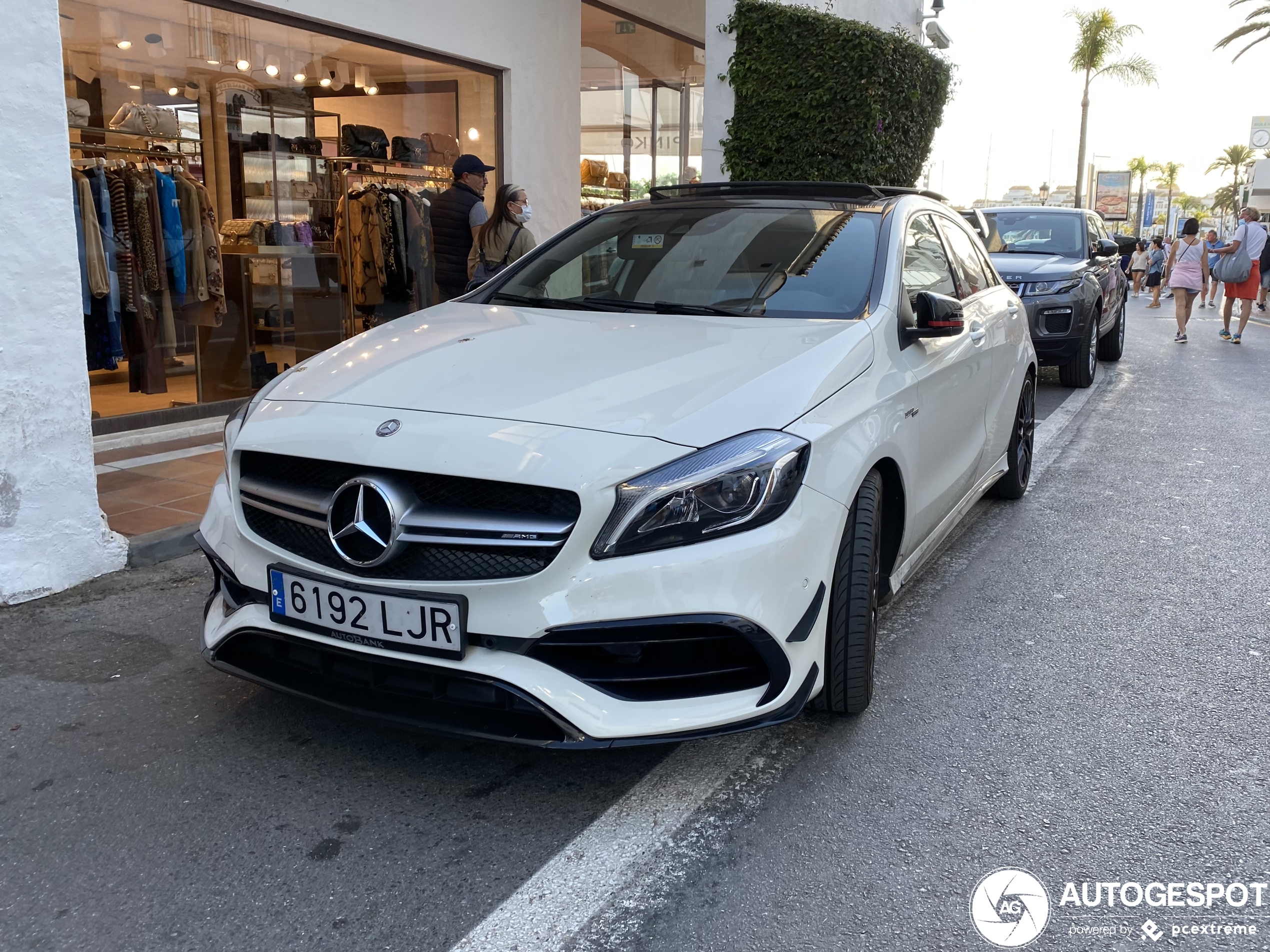 Mercedes-AMG A 45 W176 2015