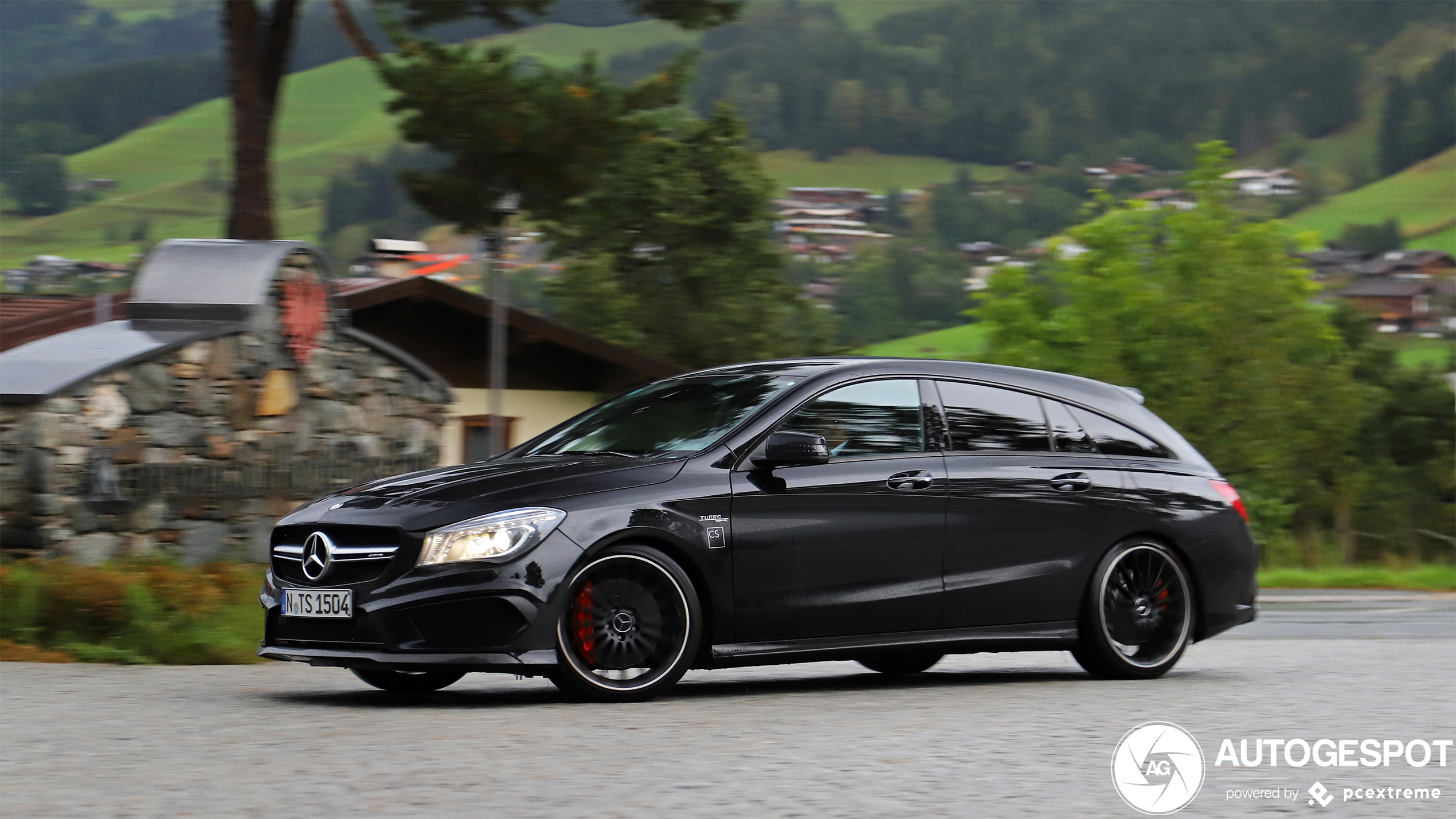 Mercedes-Benz CLA 45 AMG Shooting Brake