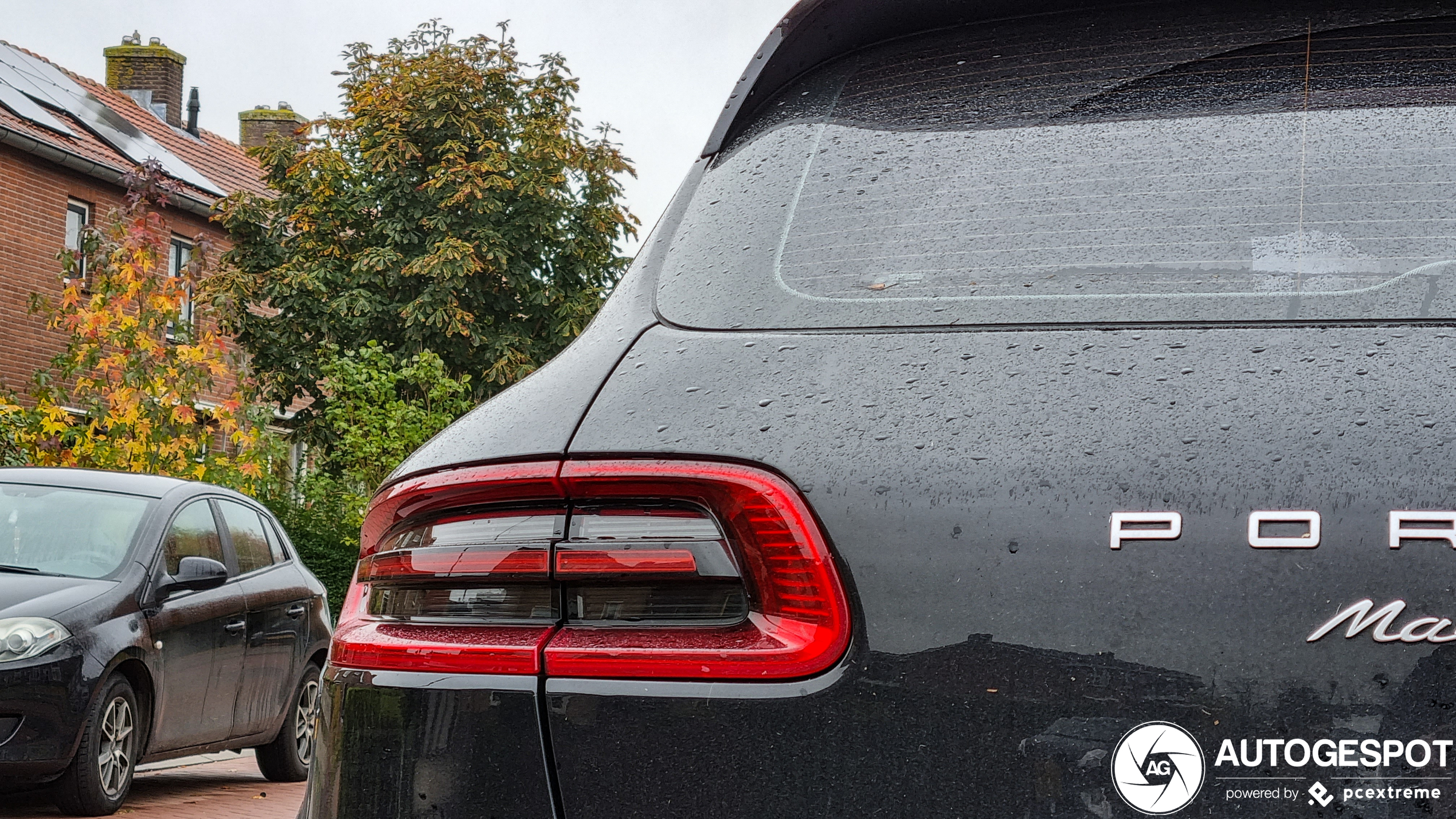 Porsche 95B Macan Turbo