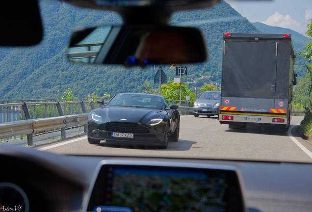 Aston Martin DB11 V8