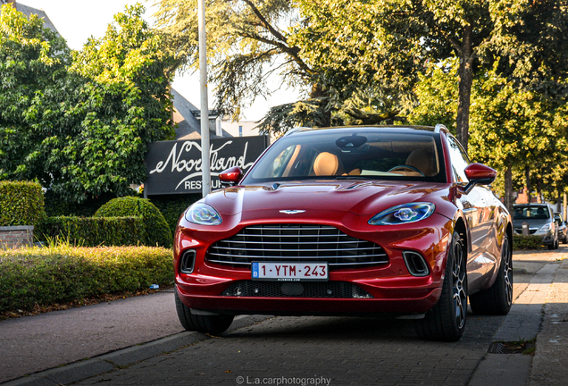 Aston Martin DBX