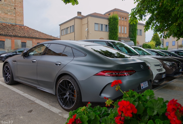 Mercedes-AMG GT 63 S X290