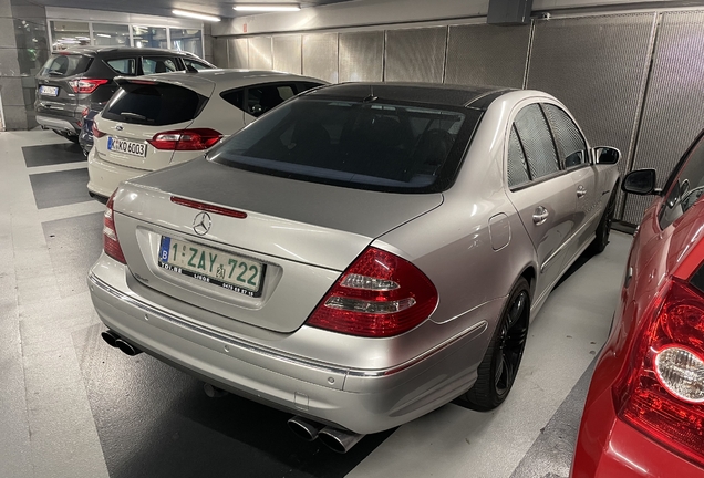 Mercedes-Benz E 55 AMG