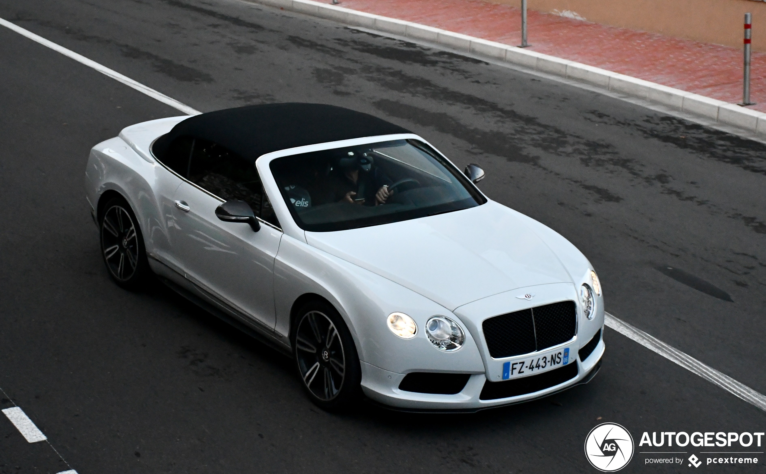 Bentley Continental GTC V8