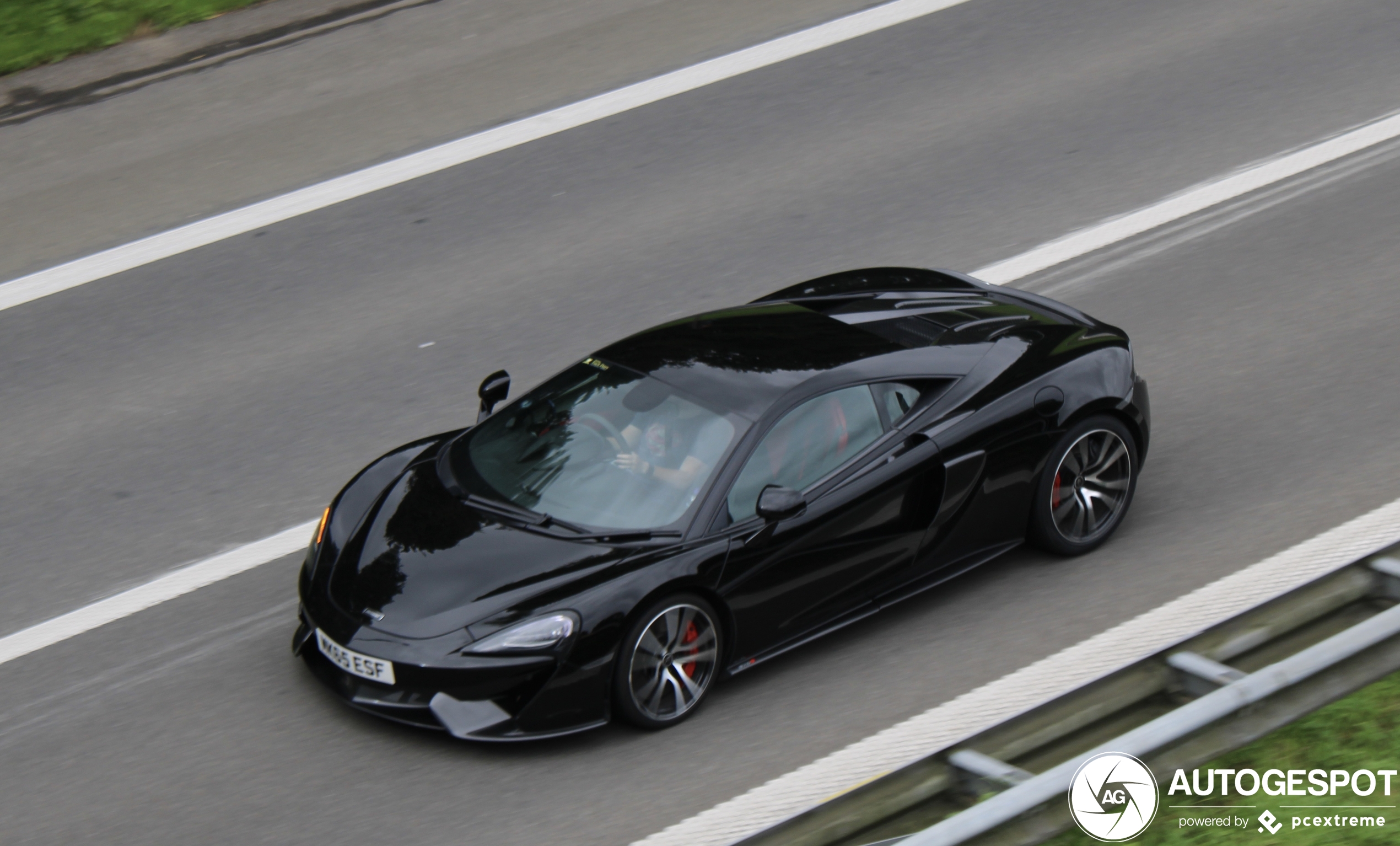 McLaren 570S