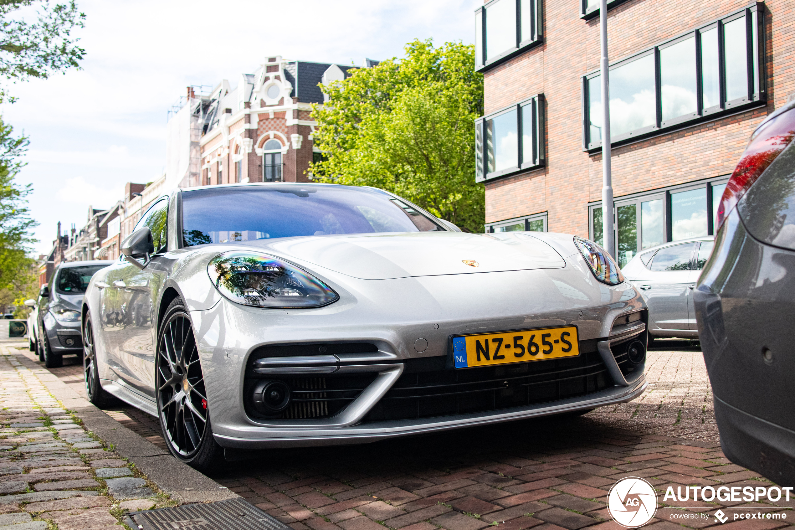 Porsche 971 Panamera Turbo