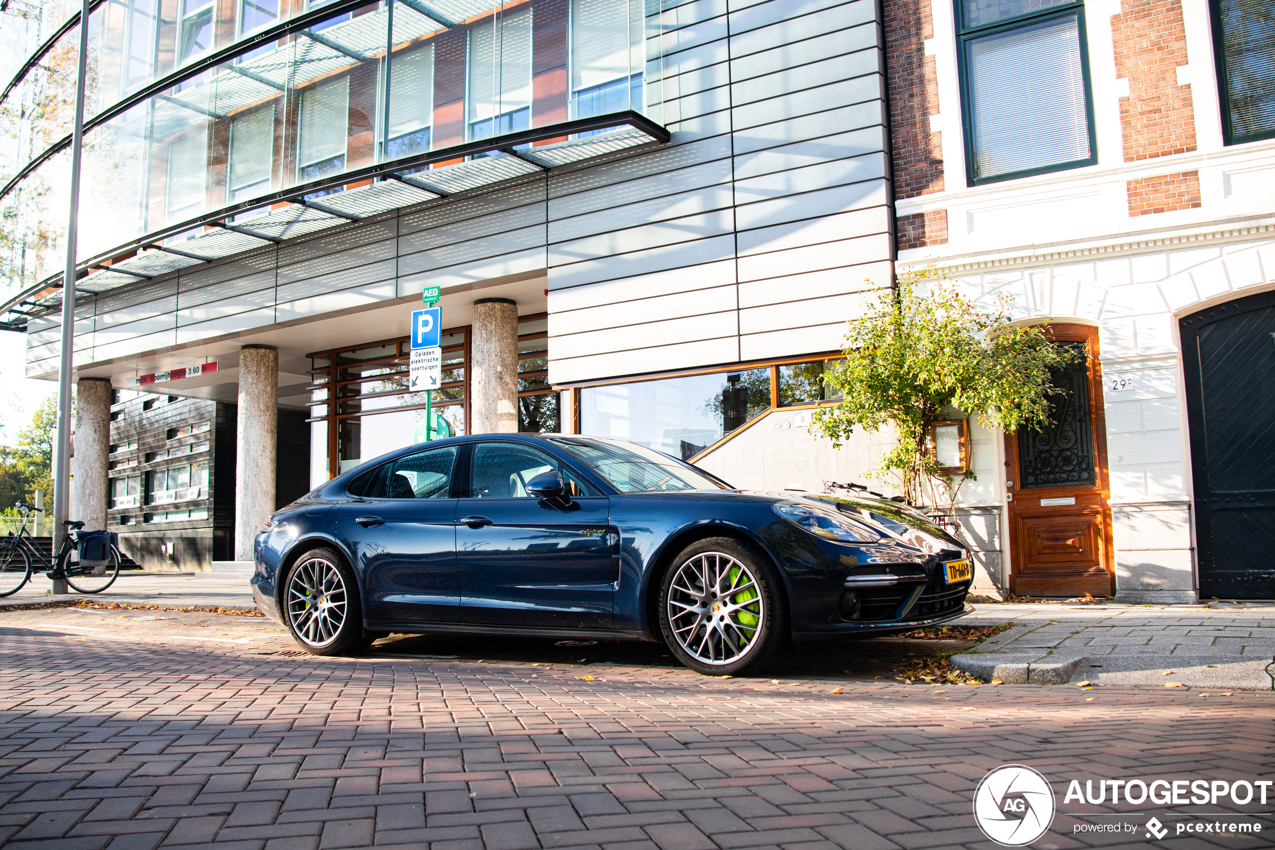 Porsche 971 Panamera Turbo S E-Hybrid