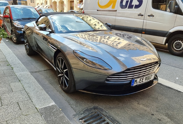 Aston Martin DB11 V8 Volante