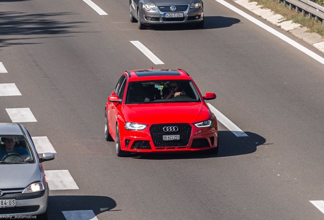 Audi RS4 Avant B8