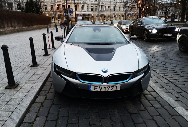 BMW i8