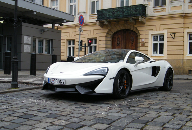 McLaren 570GT