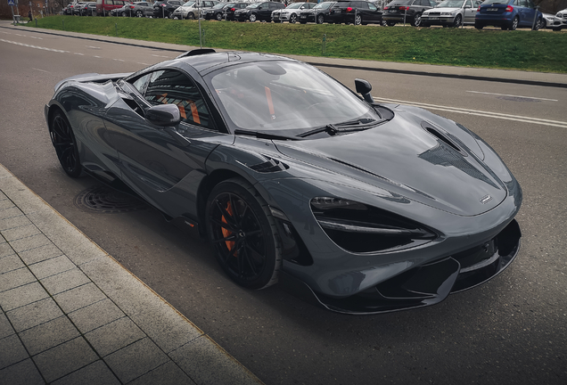 McLaren 765LT