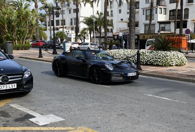 Porsche 992 Carrera 4S Cabriolet