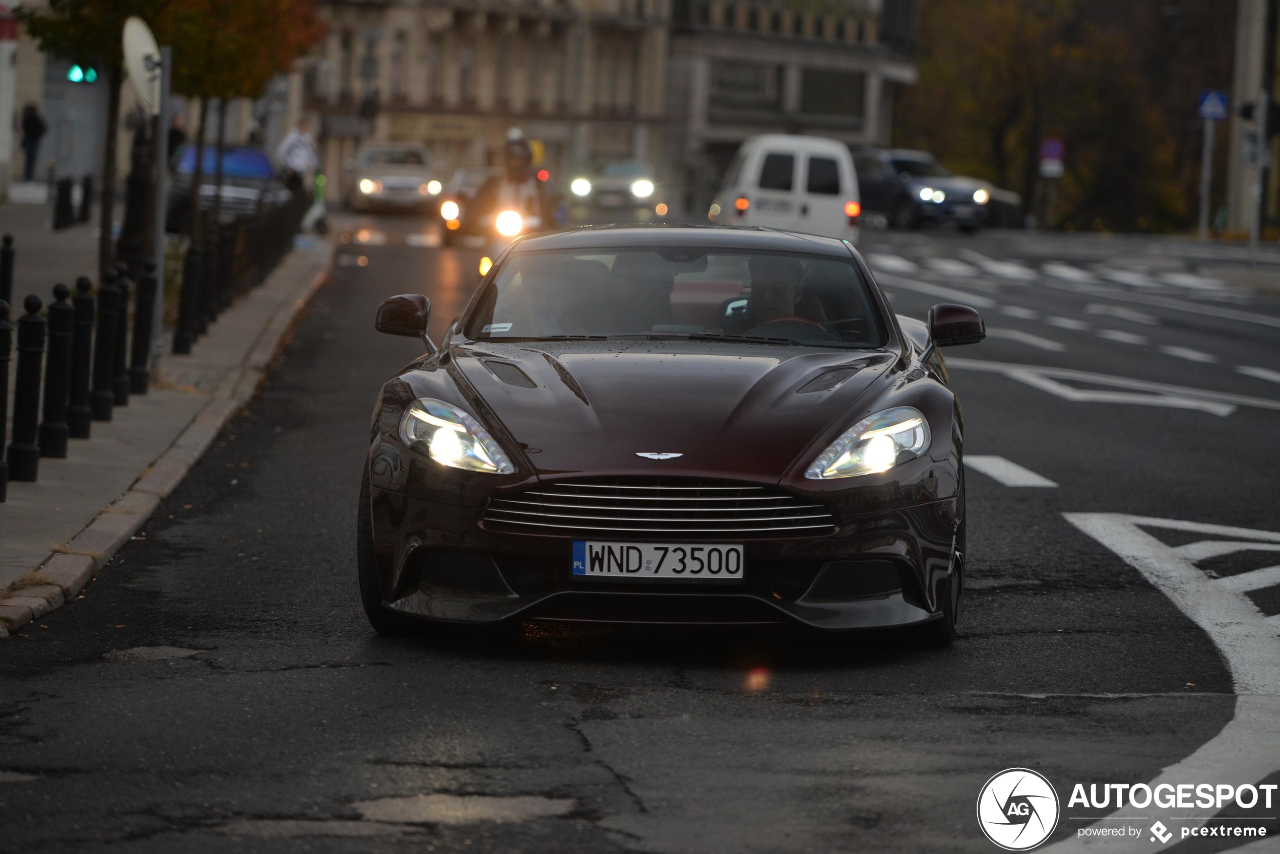 Aston Martin Vanquish 2013