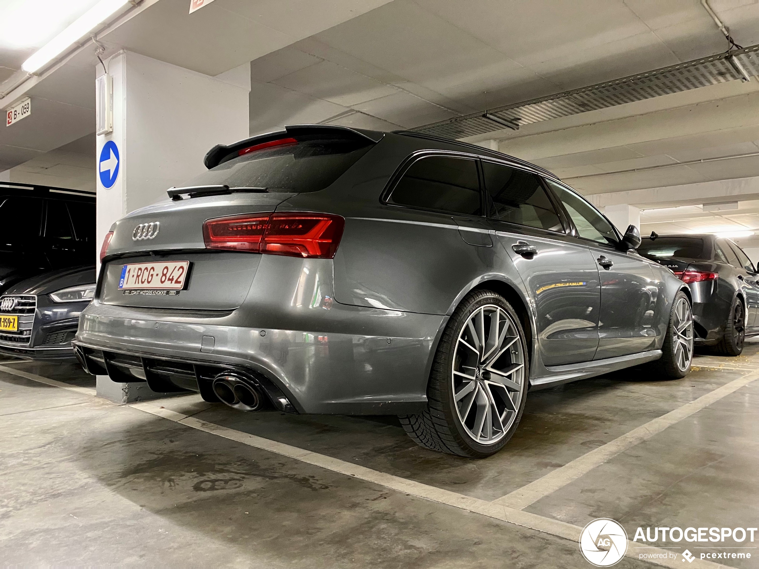 Audi RS6 Avant C7 2015