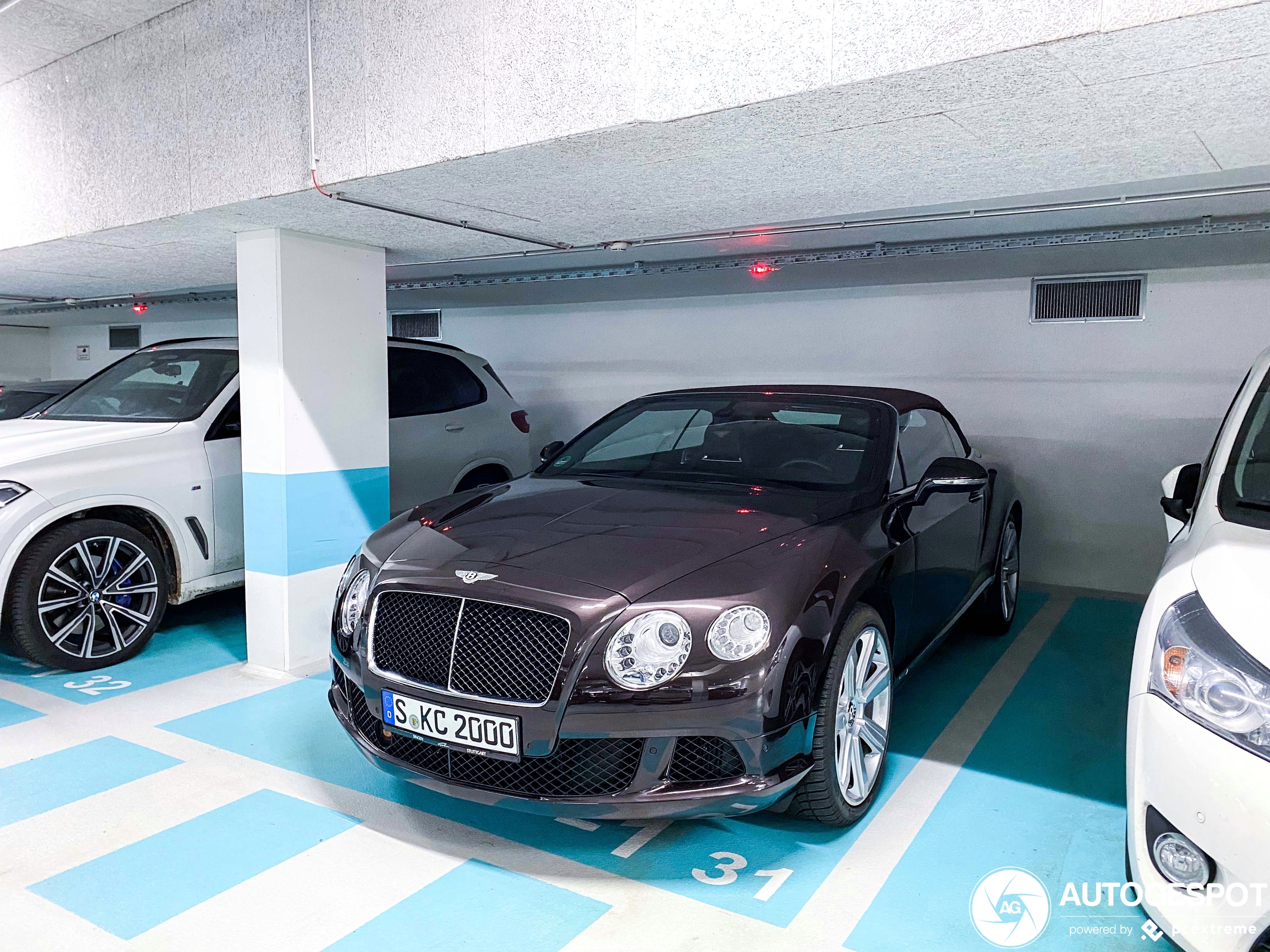 Bentley Continental GTC 2012