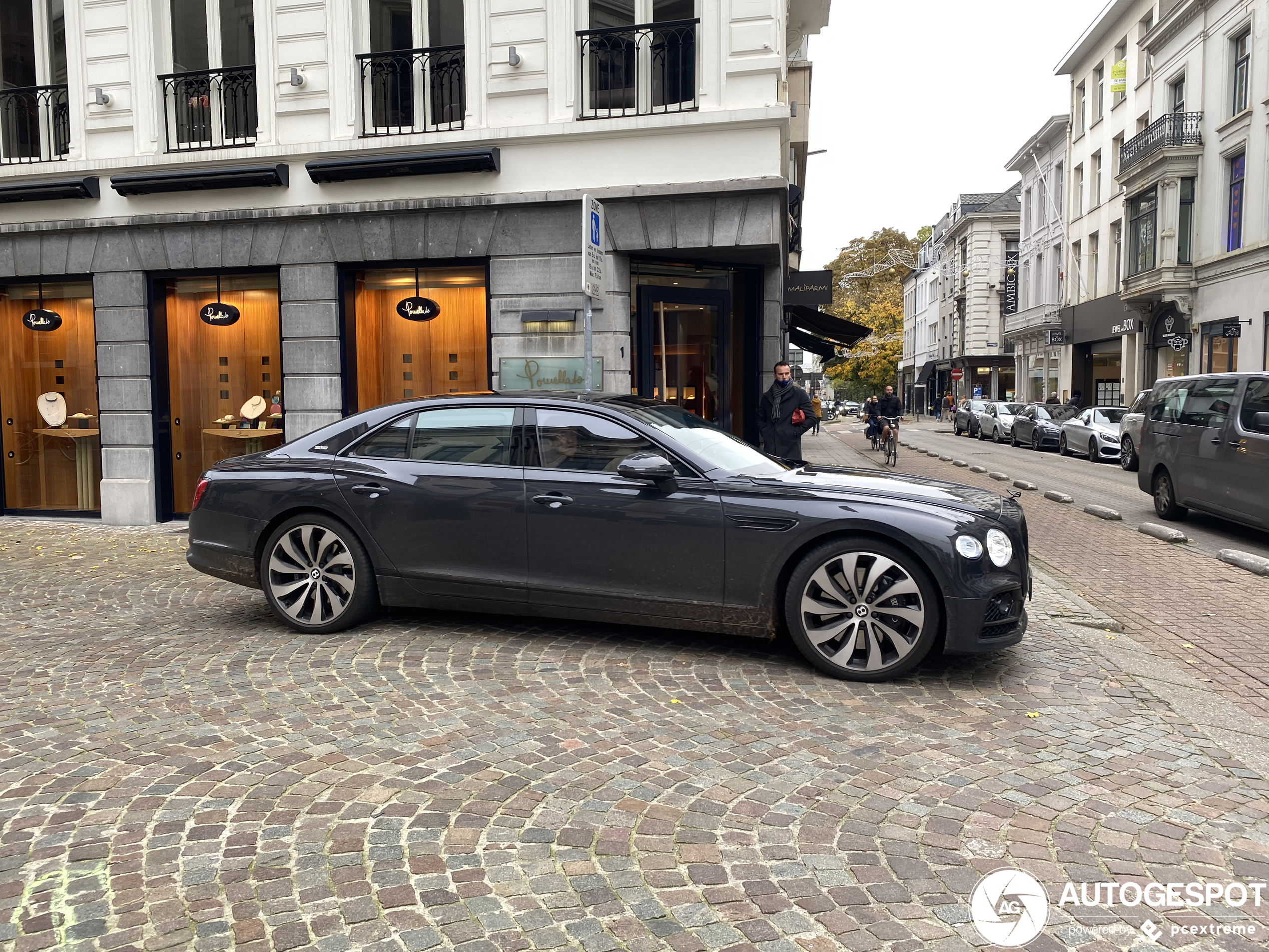 Bentley Flying Spur V8 2021 First Edition