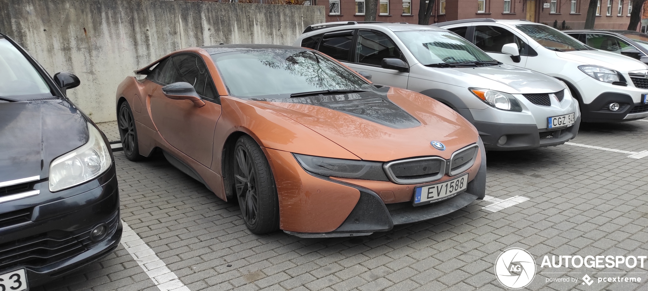 BMW i8