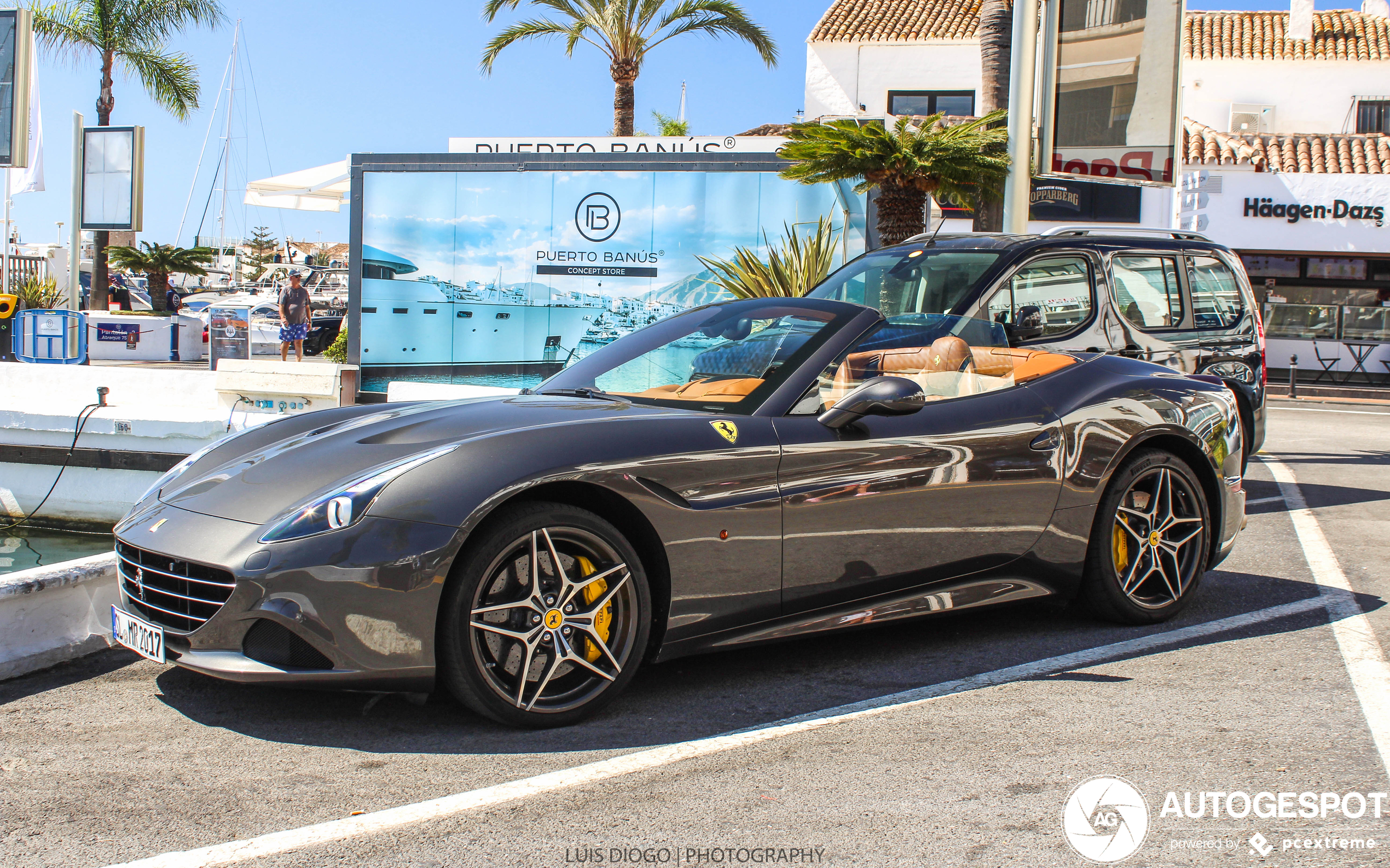 Ferrari California T