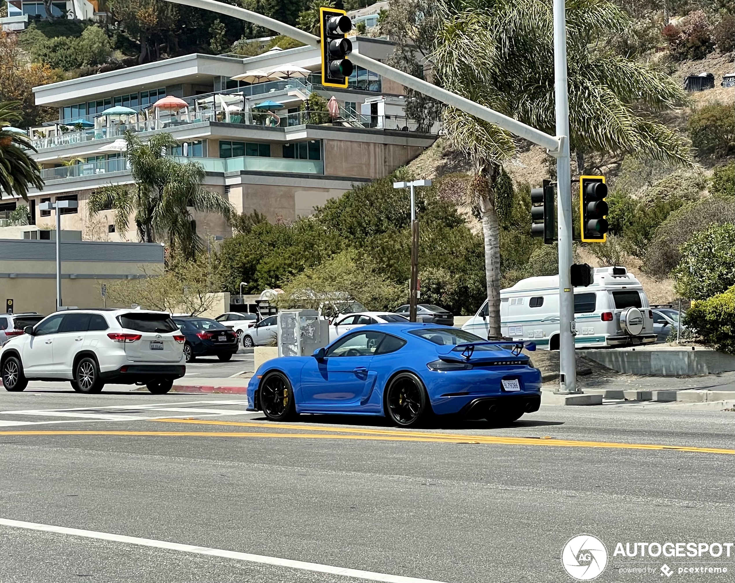 Porsche 718 Cayman GT4