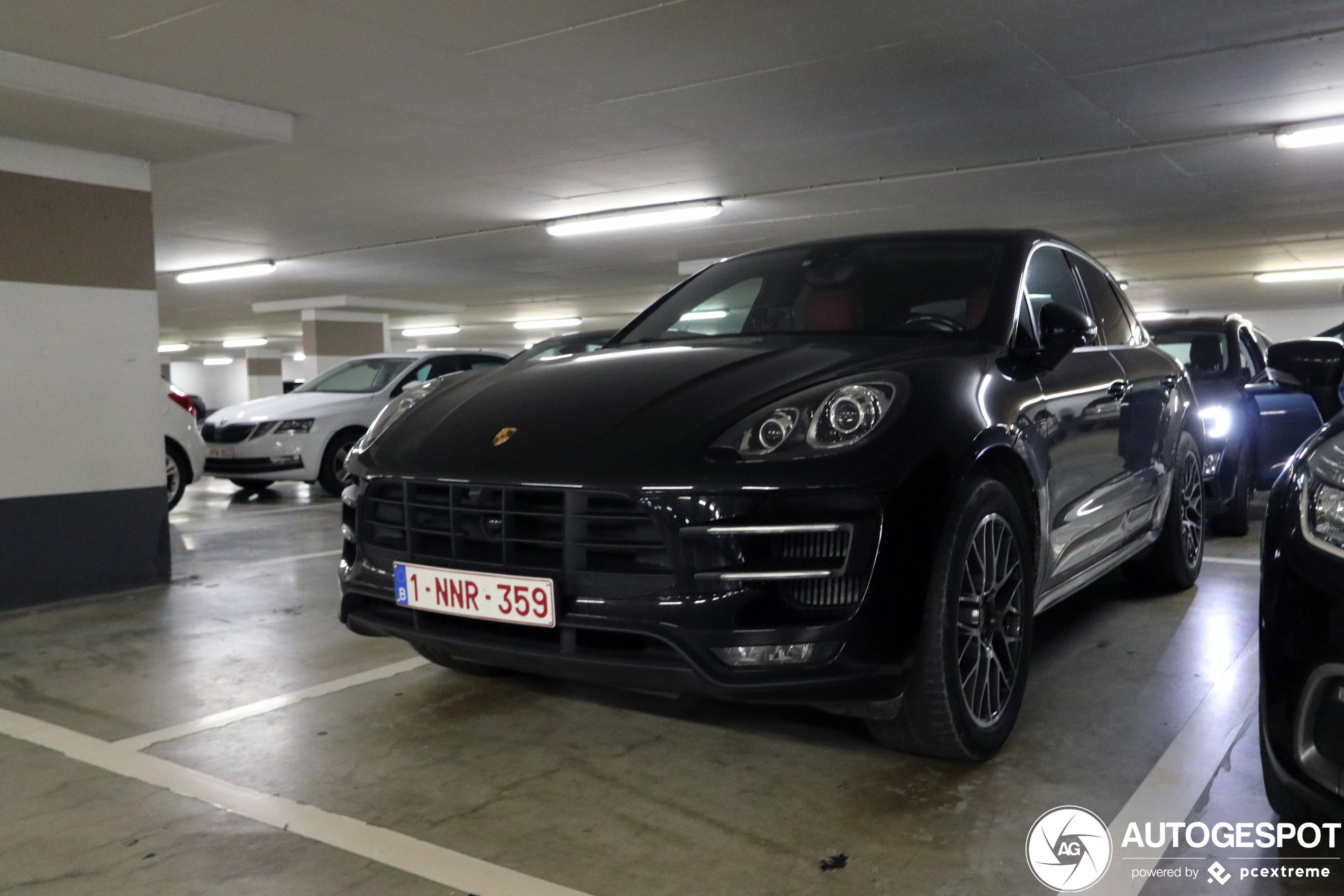 Porsche 95B Macan Turbo