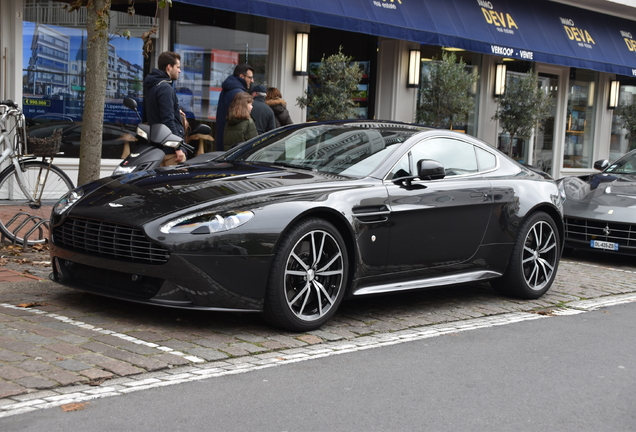 Aston Martin V8 Vantage S