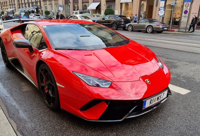 Lamborghini Huracán LP640-4 Performante